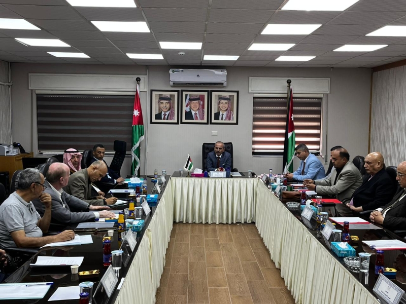 لقاء يبحث أهمية تصويب أوضاع اتحادات الجمعيات الخيرية لإجراء الانتخابات