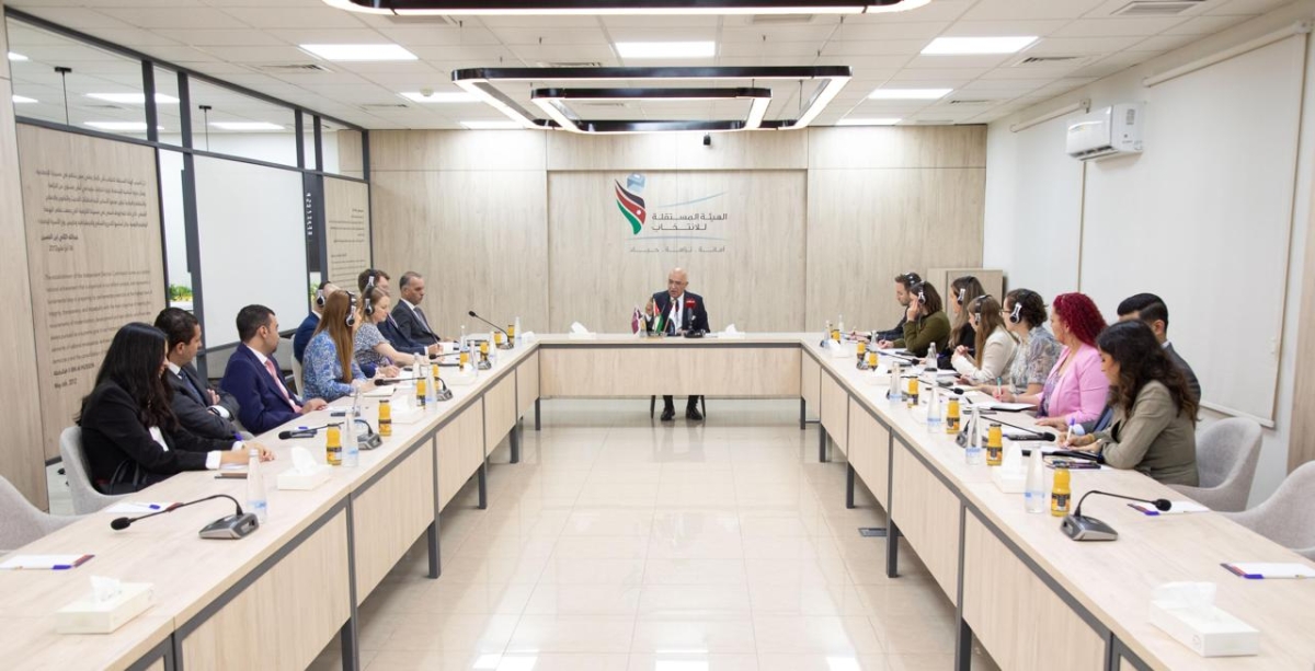 المعايطة يستقبل وفدا من مساعدي أعضاء الكونغرس الأمريكي