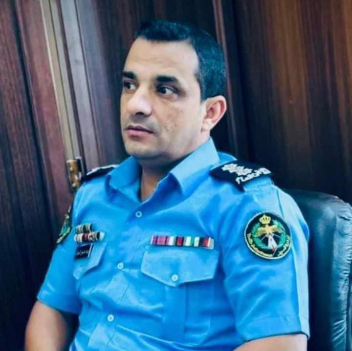 وفاة النقيب يزيد الخوالده