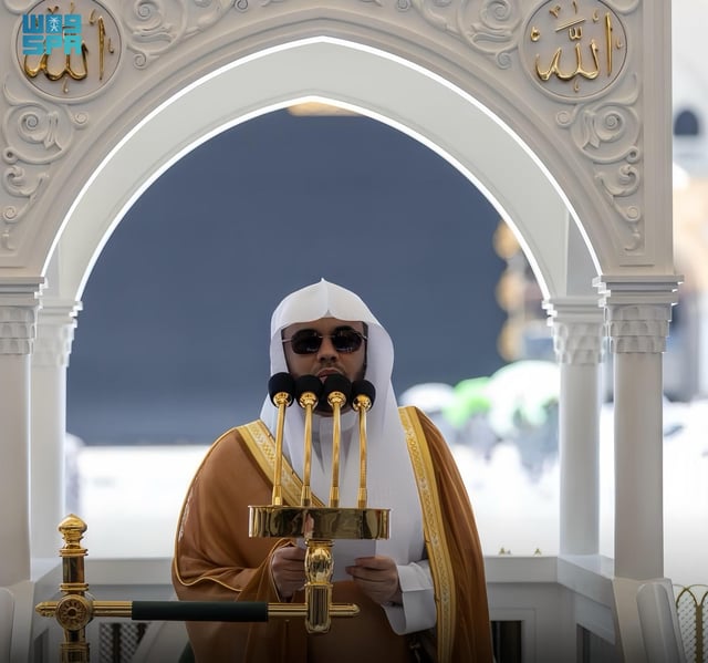 خطيب الحرم المكي: العِلمُ بالكتابِ والسنةِ هو أصلُ سائر العلوم