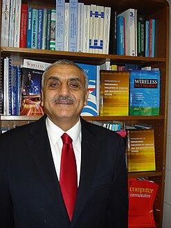 عالميا .. بروفيسور اردني يحتل المرتبة الأولى بمجال الاتصالات