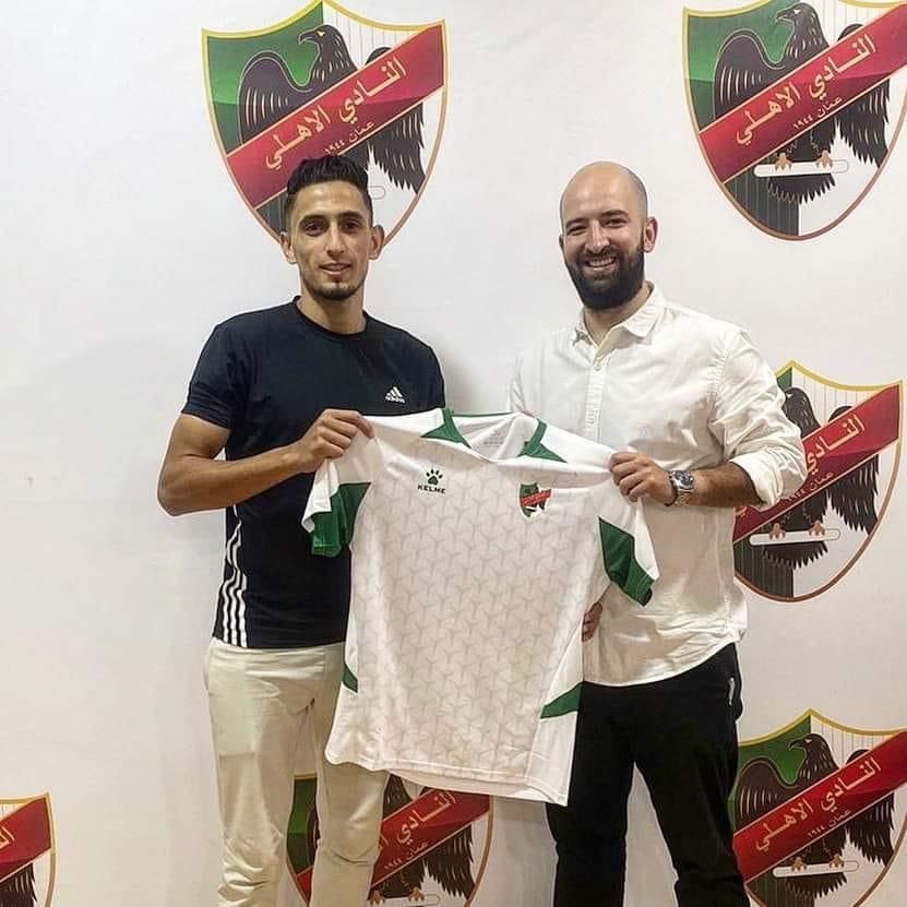 الأهلي يوقع مع المهاجم الفلسطيني عبد الرحمن وشاح