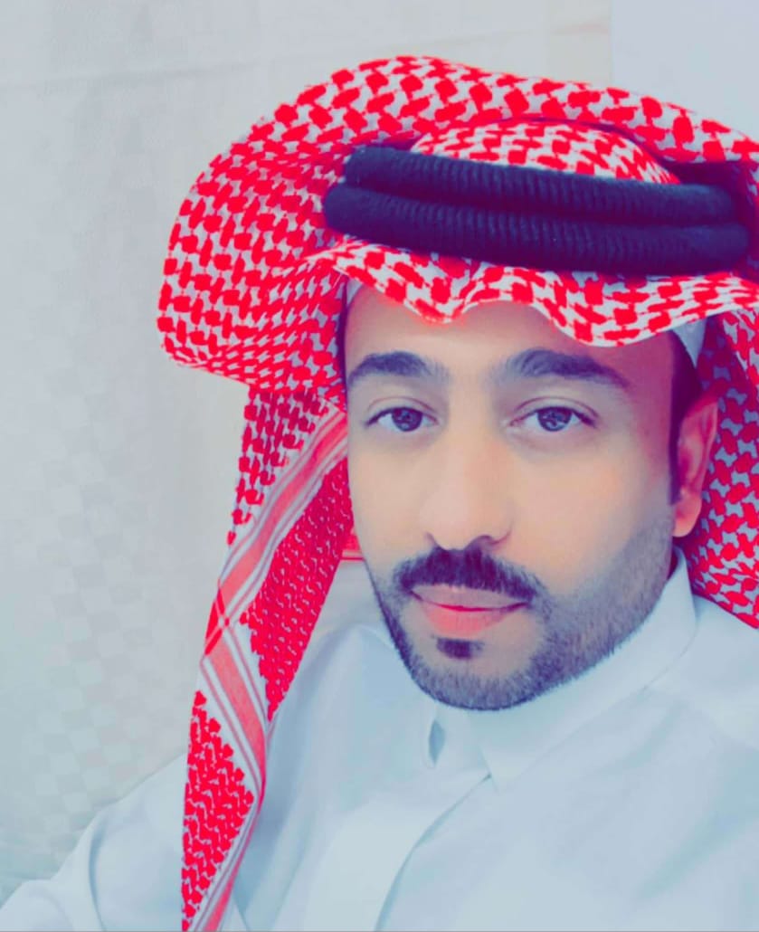 نايف عايد يلهم الجمهور بقصائده الجديدة عن الأمل