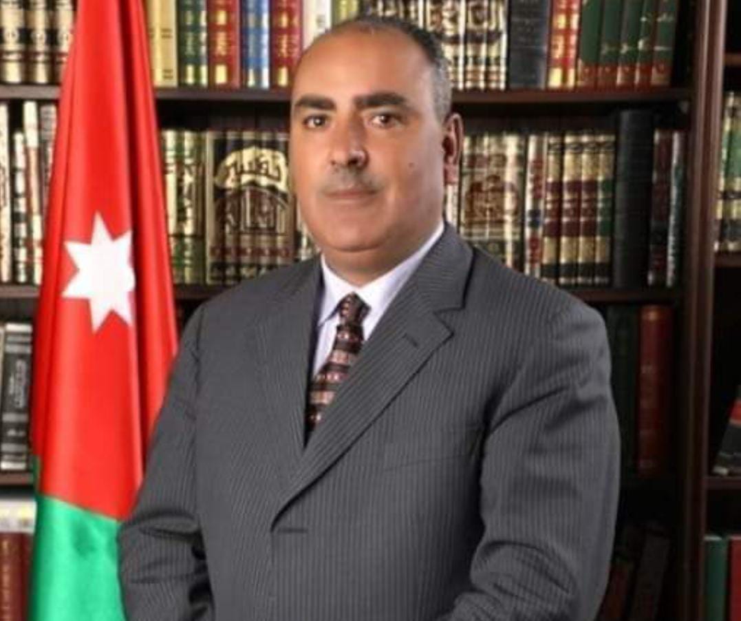 المحامي فراس داود العريق العبادي من خيرة شباب قبيلة عباد