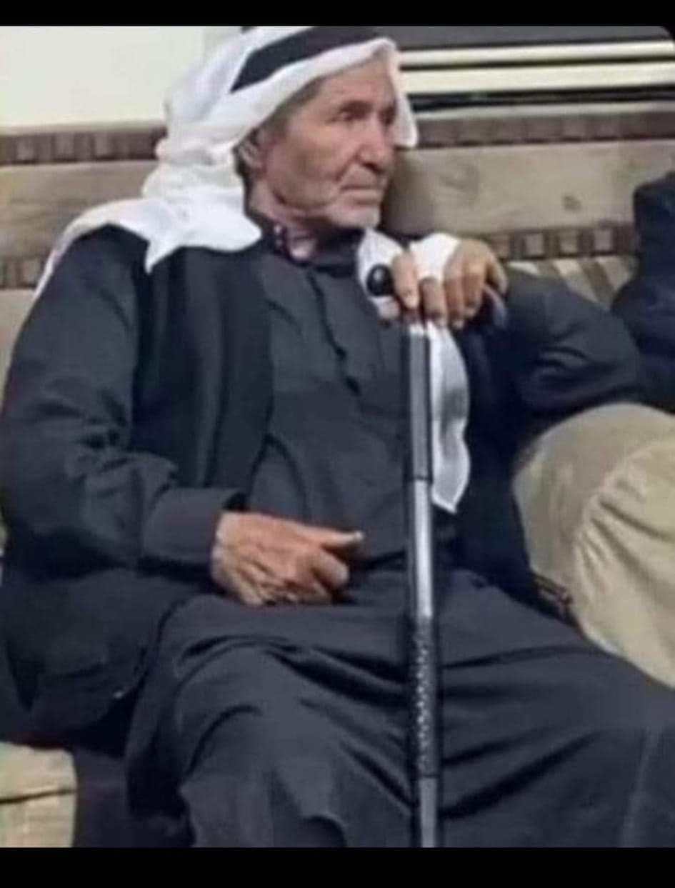 سليمان عبدالرحمن الشعار وأبناؤه يعزون بوفاة ابن العم الحاج محمود نزال الشعار الزيود
