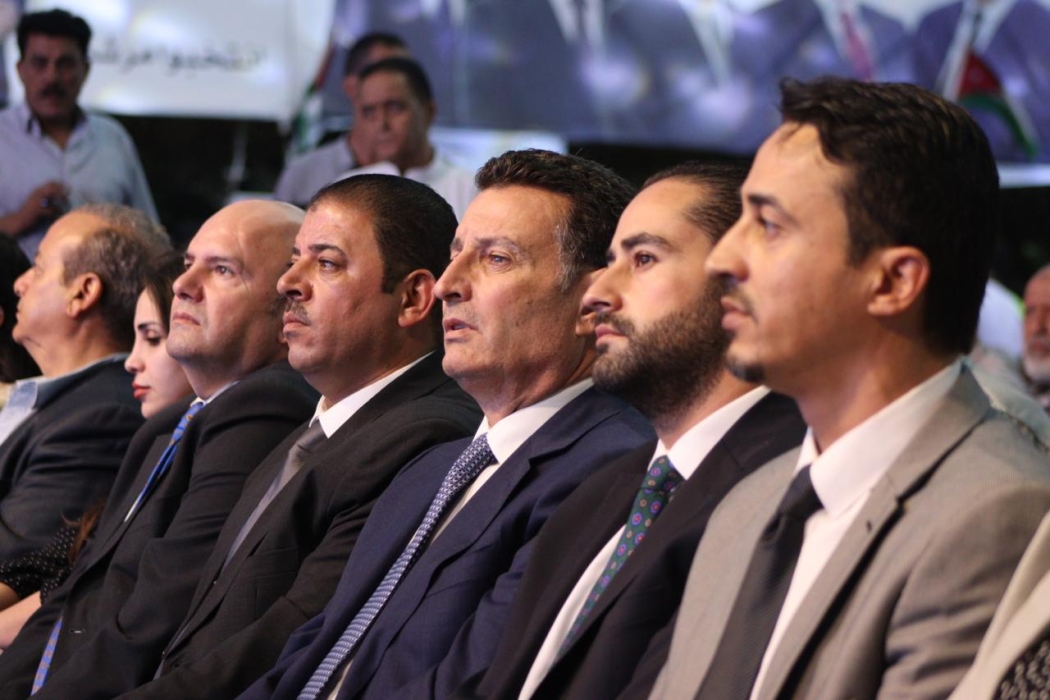 بحضور الصفدي .. الميثاقيون يشعلون الاضواء في افتتاح المقر الإنتخابي للمرشح غازي البداوي.