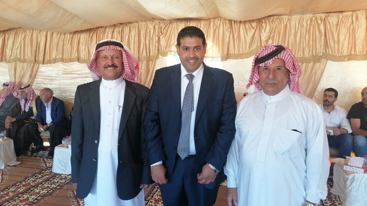 معالي غازي الزبن طلب والشيخ محمد الزبن أعطى.... القمعان والنوفل نسايب