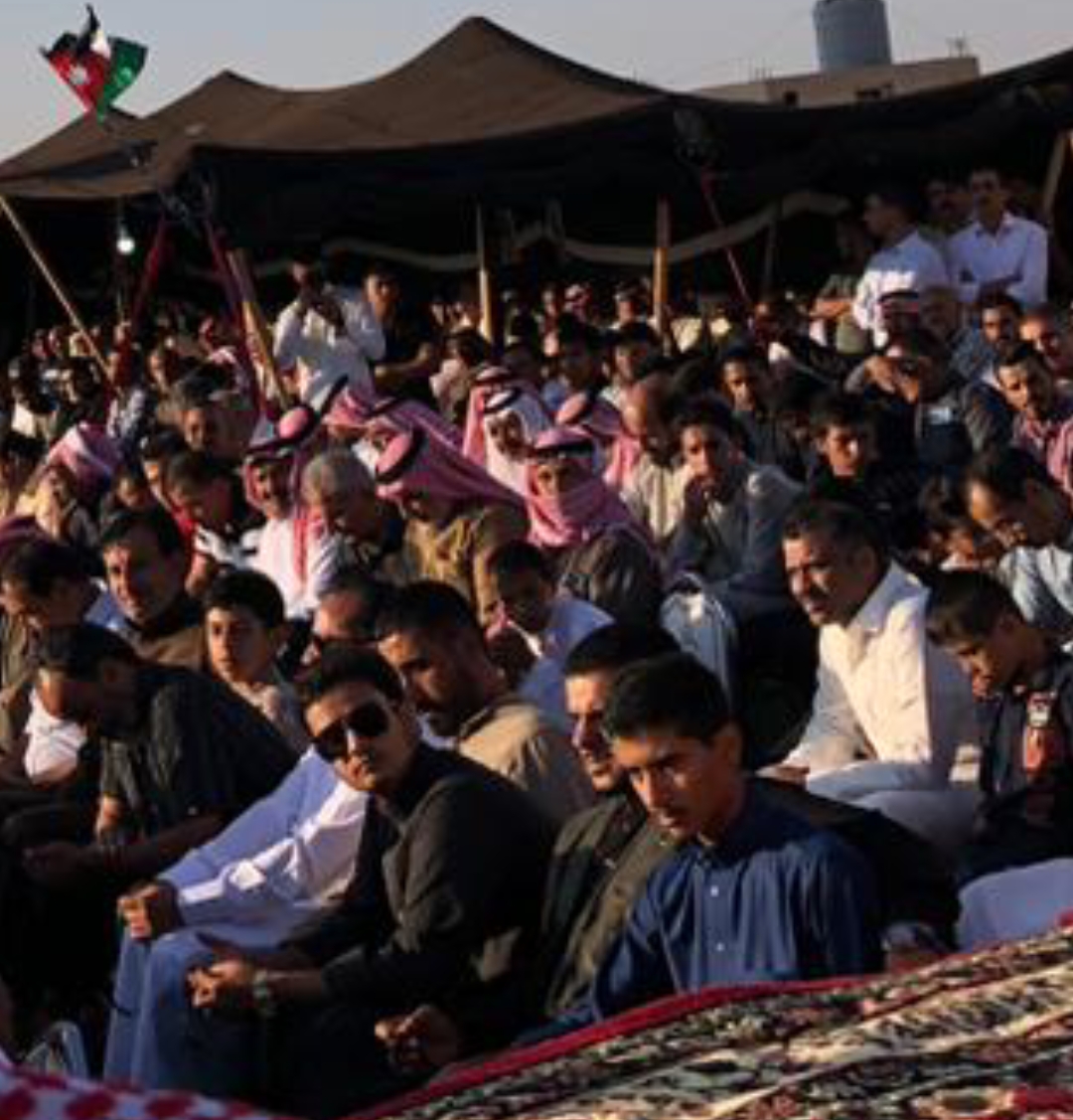 ابناء بدو الوسط  يحتشدون في بلدة الباعج  لافتتاح المهرجان الانتخابي الحاشد  لتأييد ومؤازرة المرشح محاسن الشرعه ...صور