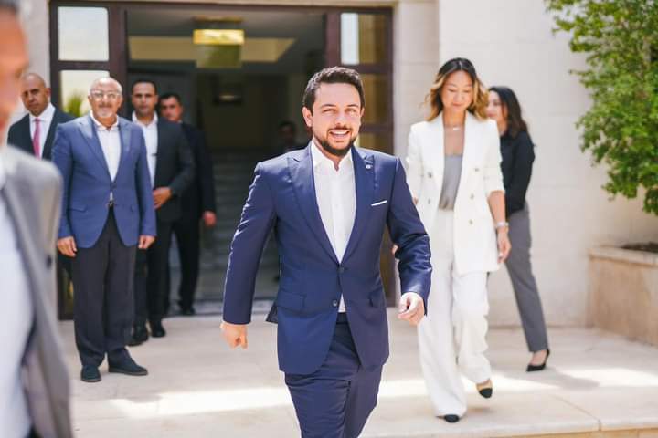 ولي العهد يؤكد دعم الصناعة والمستثمرين في العقبة ويستعرض خطط التوسعة المستقبلية