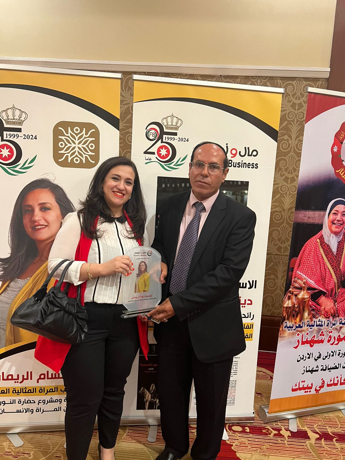 الروابدة يرعى احتفال مجلة مال واعمال بيوبيلها الفضي...صور