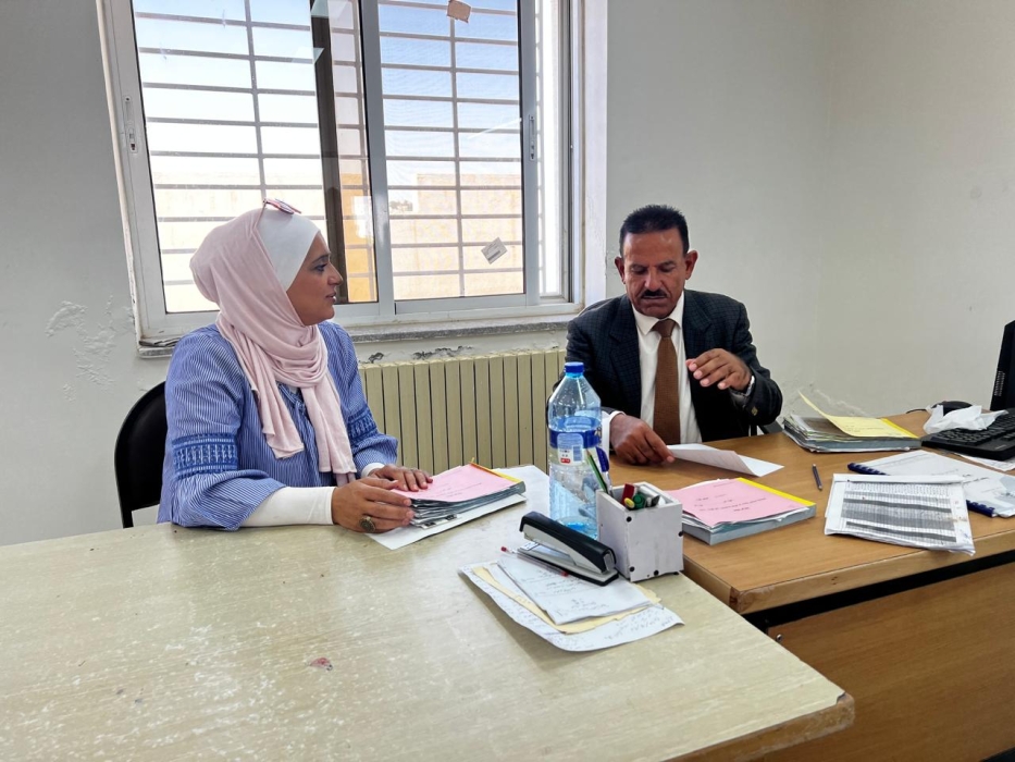 مدير التربية والتعليم للواء الموقر يتفقد مستودعات الكتب المدرسية في المديرية