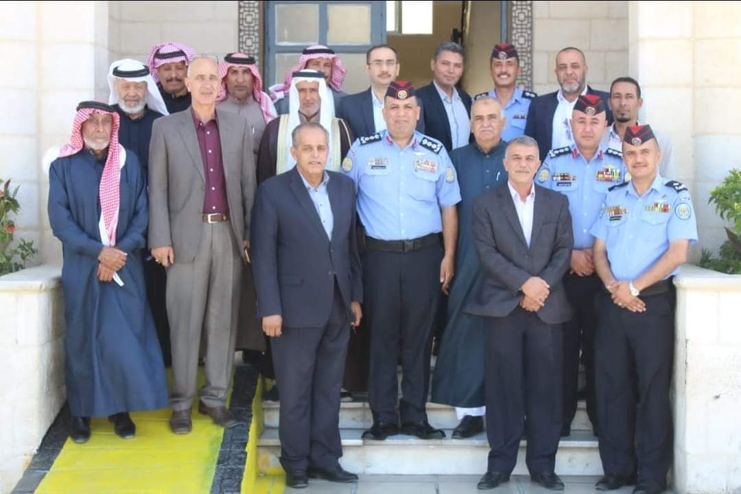 العميد خليل الوريكات يلتقي عدداً من متقاعدين العسكريين في الطفيلة ...صور