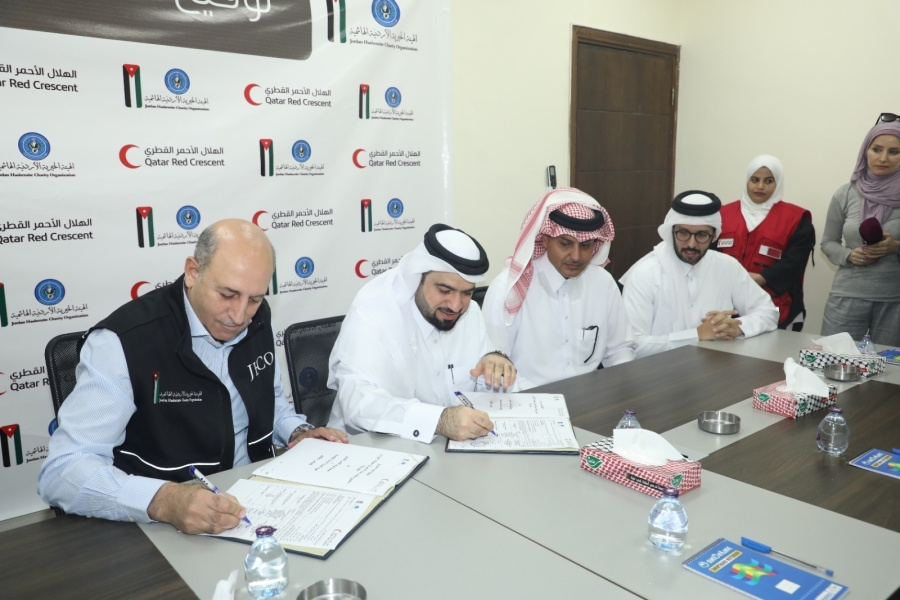 اتفاقيات تعاون بين الهيئة الخيرية والهلال الأحمر القطري بقيمة 5 ملايين
