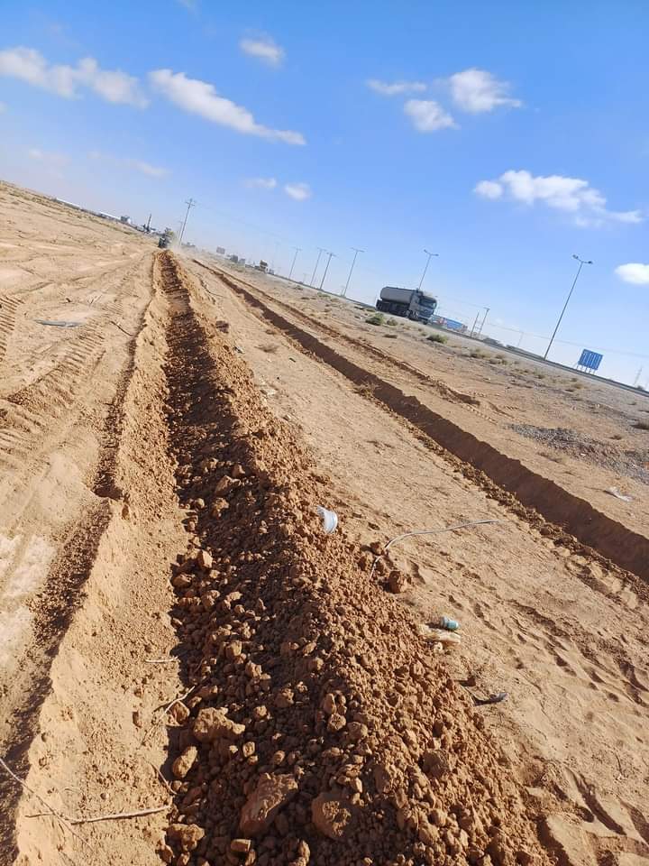 زراعة القطرانة تبدأ بتجهيز مواقع مشروع مثلث الأبيض الحساء