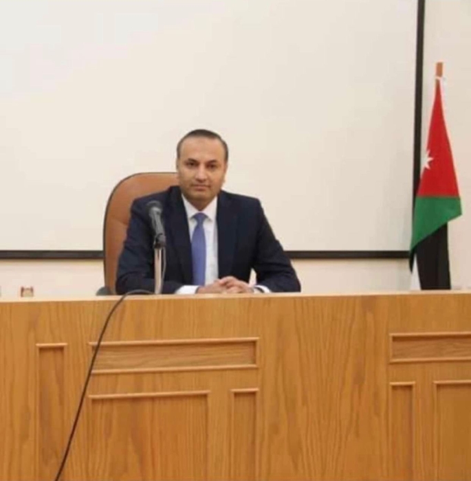 أسرةنيروز الإخبارية تهنئ الدكتور أحمد النعيمات بتجديد ثقة مجلس الأمناء