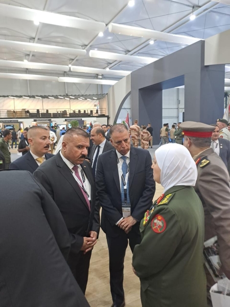 الفراية يطلع نظيره العراقي على الأجنحة الخاصة بالقوات المسلحة الأردنية