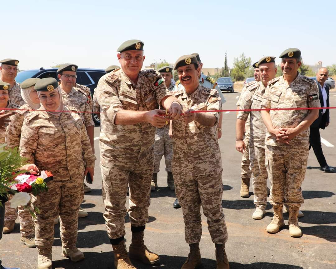 مدير عام الخدمات الطبية الملكية يفتتح مجمع الشعب الإدارية في مدينة الحسين الطبية...صور