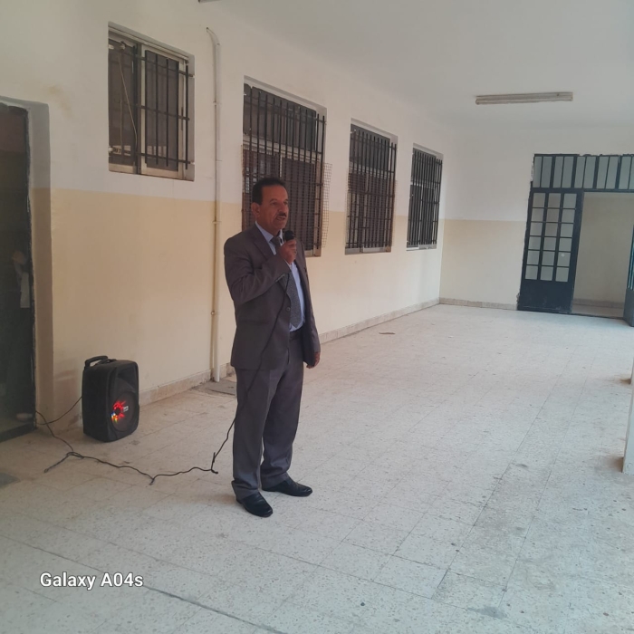 العبيدات يتفقد مدرسة الفيصلية الثانوية للبنات