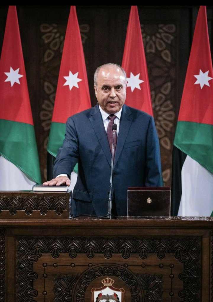 الأسرة التربوية في لواء القويسمة تهنئ الدكتور عزمي محافظة بتجديد الثقة الملكية