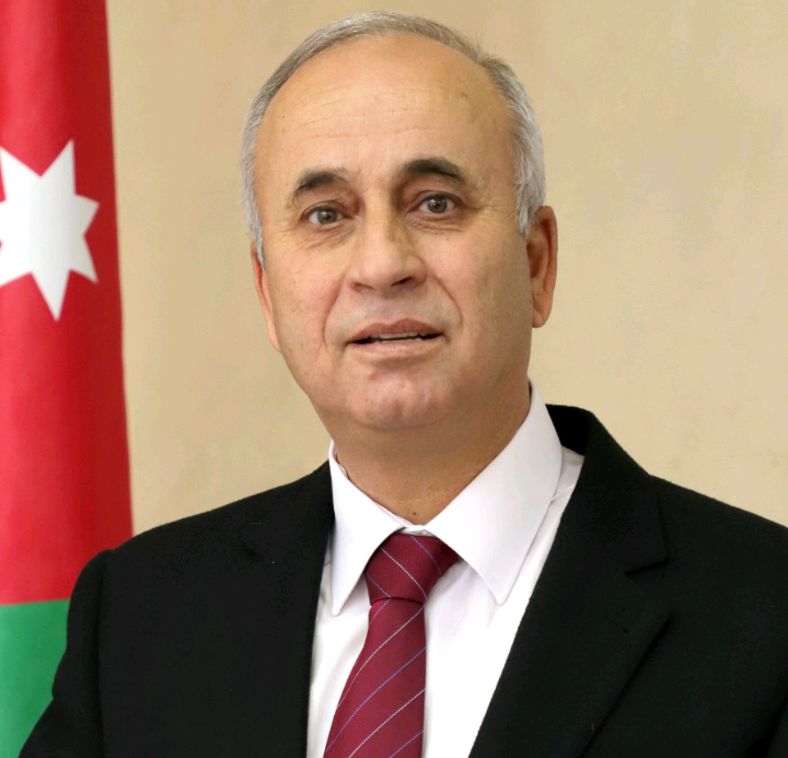 من مدير الضريبة الى شركات السجائر