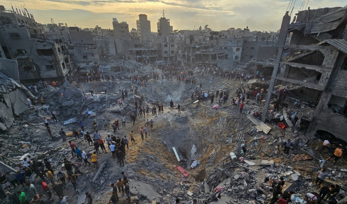 5  شهداء في قصف على غزة وجباليا فجر الأحد