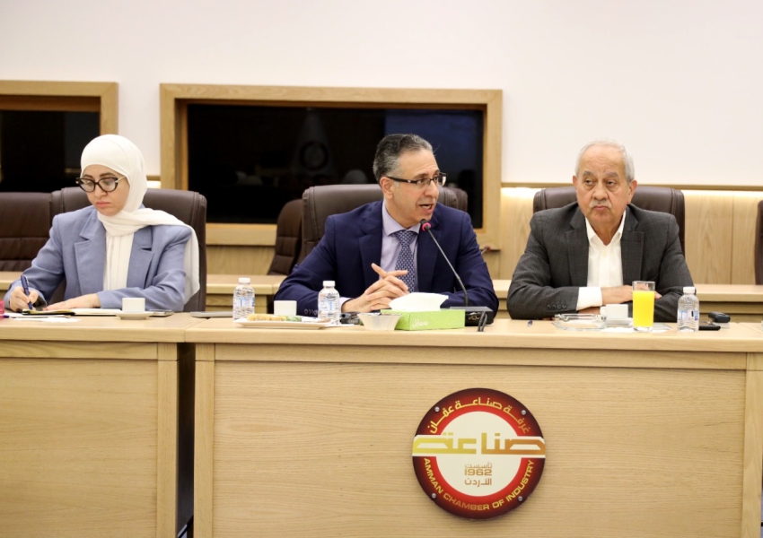 وزير الصناعة يؤكد الحرص على مأسسة واستدامة الشراكة مع القطاع الصناعي