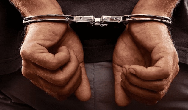 توقيف مرافق مريض اعتدى على طبيب بالأردن