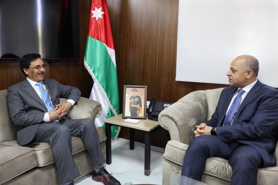 أبو صعيليك يبحث تعزيز التَّعاون مع المنظَّمة العربيَّة للتَّنمية الإداريَّة