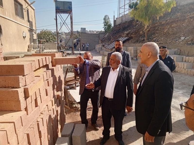 وزير البيئة يزور مصنع غرب إربد للصناعات المعدنية