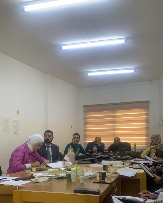 قسم الإشراف التربوي في تربية الموقر يعقد ورشة تدريبة لصرف المنحة التطويرية .