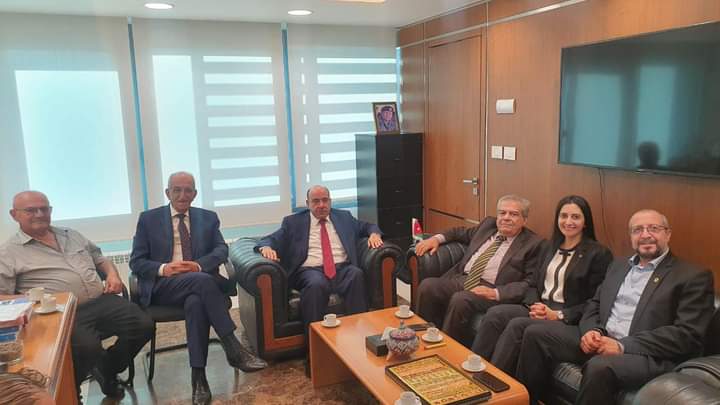 السفير وليد الحديد يلتقي برئيس الرابطة الهاشمية في بيروت
