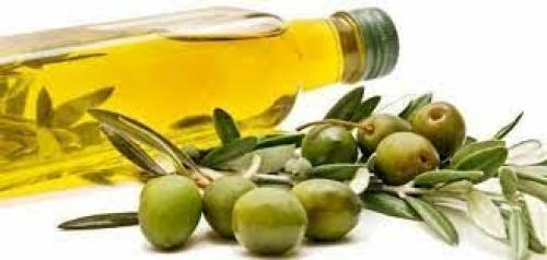 ما حكم أخذ نسبة من زيت الزيتون بعد العصر كأجرة بدلاً من المال؟ الإفتاء الأردنية تُجيب