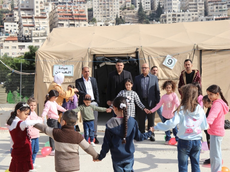 المستشفى الميداني الأردني نابلس 4 ينظم يوماً طبياً في مدرسة فدوى طوقان الأساسية للبنات