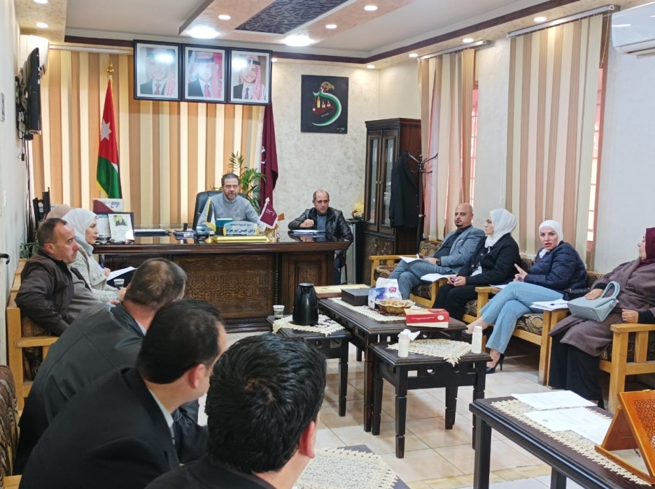مدير تربية جرش يلتقي المنسقين الإداريين المكلفين بامتحانات الثانوية العامة للدورة التكميلية 20242025