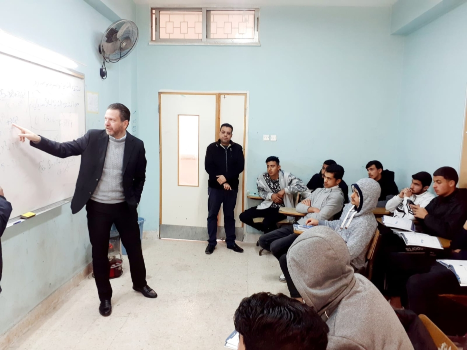 مدير تربية جرش يتفقد مدارس مخيم سوف