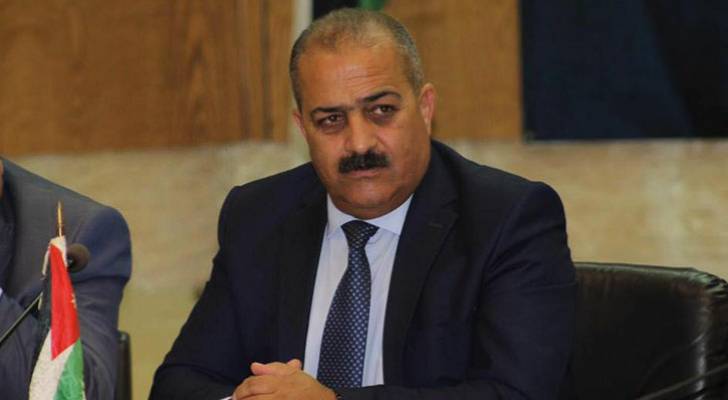 اجتماع يتدارس آليات الحد من الانتشار العشوائي للبسطات بشوارع إربد