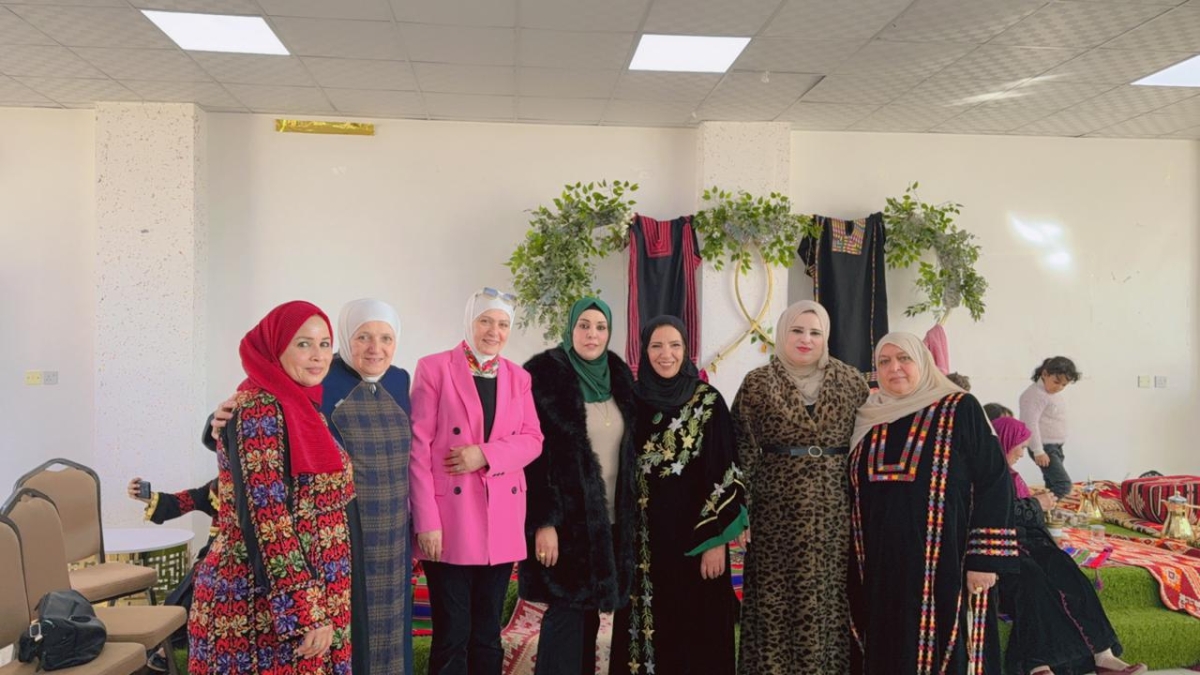 مجموعةمن نشميات أصايل الاردن في زيارة للسيدة ريما ارتيمة