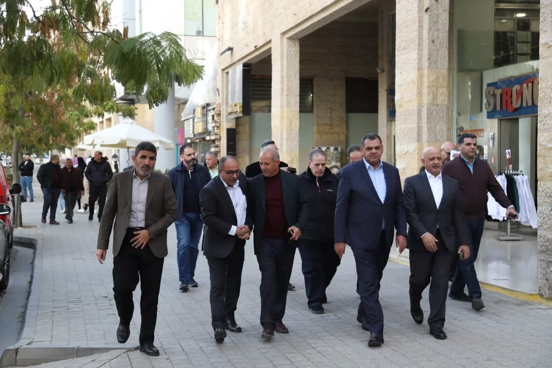 نائب امين عمان يتفقد شارع الوكالات