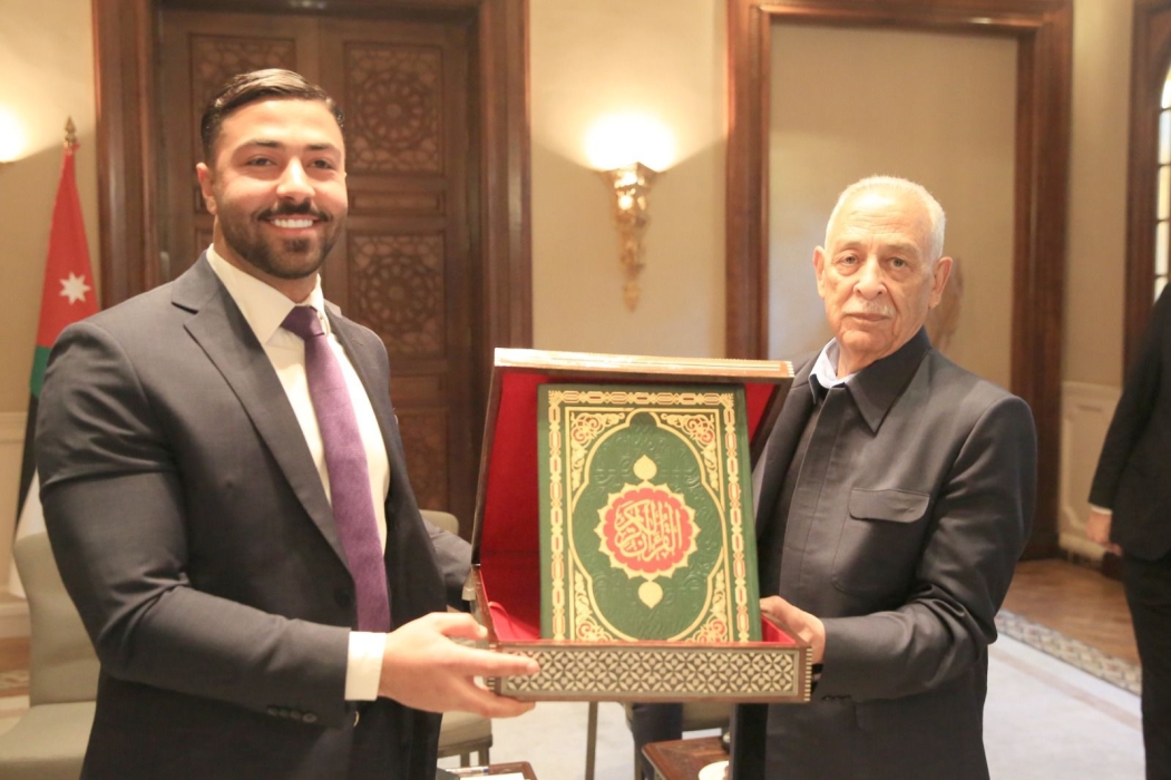 لقاء مثمر بين  معالي رئيس الديوان يوسف حسن العيسوي والجبور
