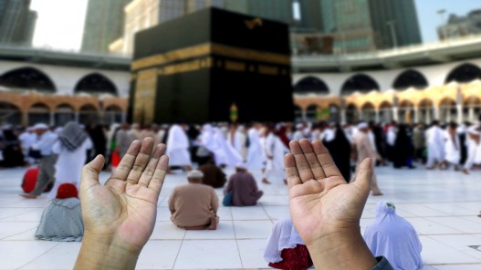 تراجع نسبة المعتمرين الأردنيين برًا