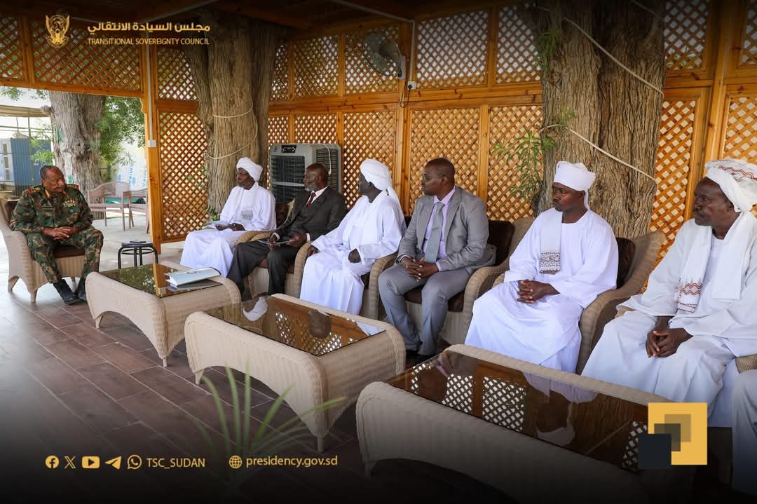 رئيس مجلس السيادة يلتقي وفد التنسيقية العليا لقبيلة الداجو بالسودان