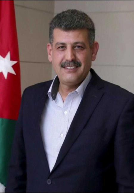 نقابة التخليص تثمن سرعة استجابة الحكومة لفتح معبر جابر