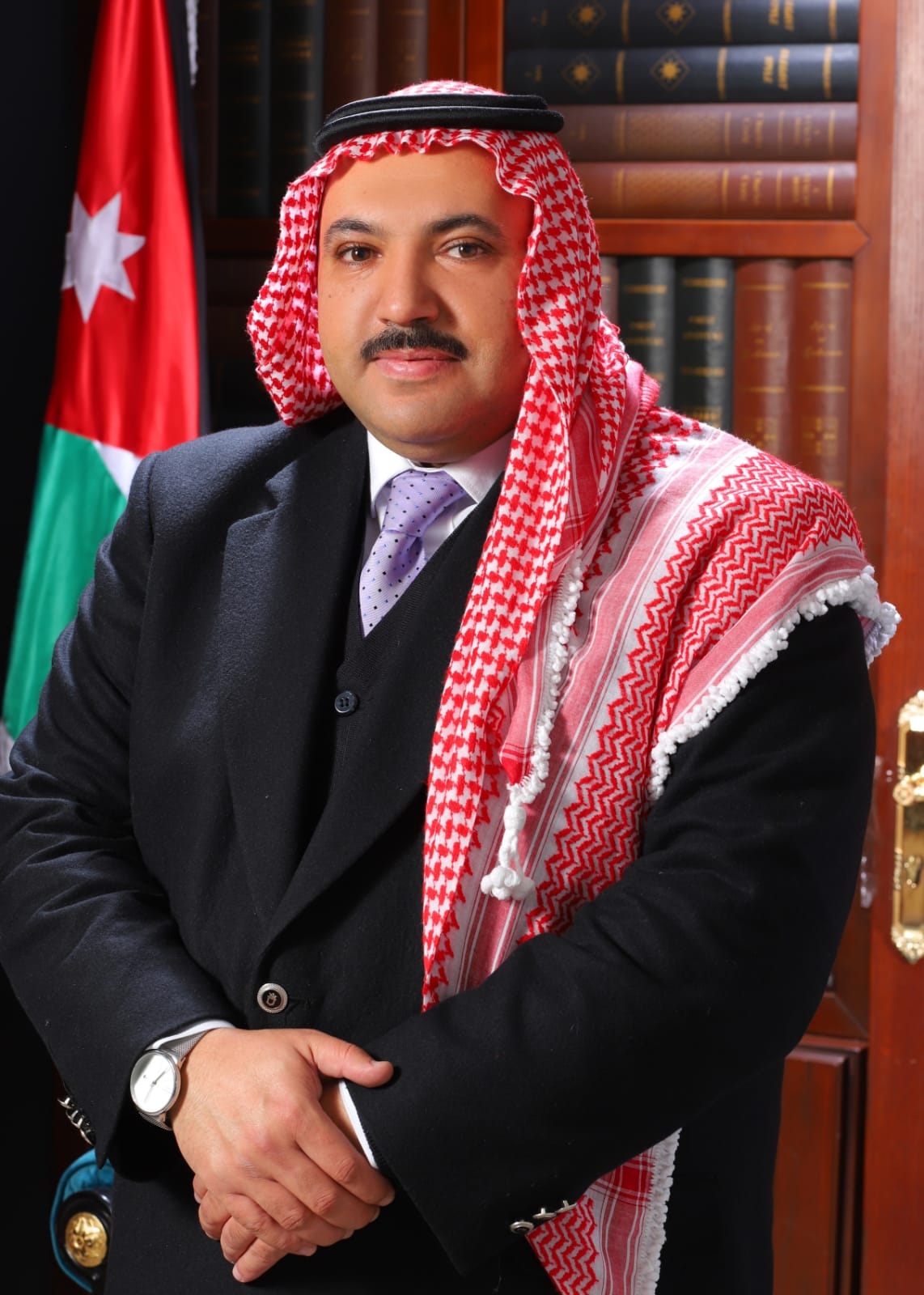 المعايعة يكتب كتاب الأوراق النقاشية الملكية للدكتور عبدالله فلاح أبو جاموس الدعجة في ميزان الإبداع  والتميز الثقافي.