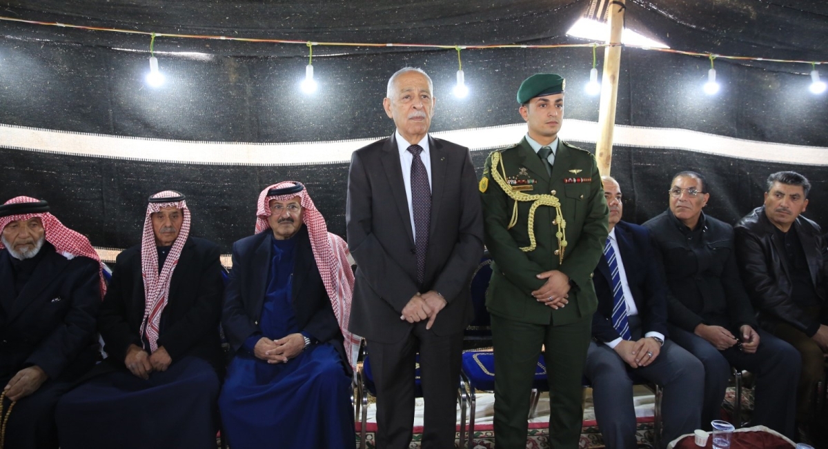 مندوبا عن الملك وولي العهد.. العيسوي يعزي الشوابكة...صور