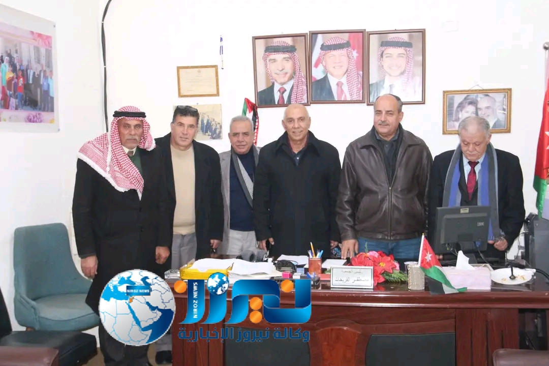 بالصور ..جمعية وادي كفرنجة للتربية الخاصة تكرم رئيس هيئة شعراء وأدباء عجلون الفريحات 