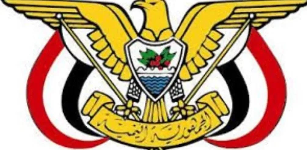 الرئيس اليمني :يصدر 6 قرارات عسكرية بينها تعيين قائد جديد للمنطقة العسكرية الأولى بحضرموت