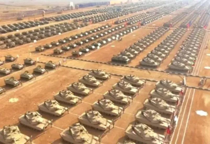 تحركات عسكرية ”مصرية” غير متوقعة ضد الحوثيين باليمن.. تقرير اسرائيلي يفجر مفاجأة