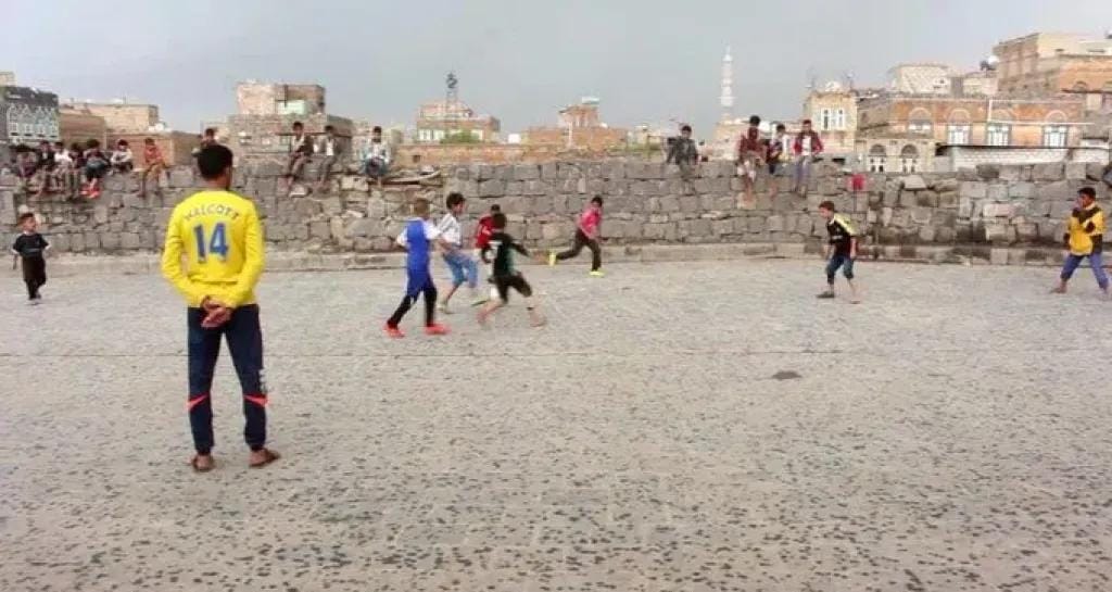 هدف في مباراة محلية باليمن يشعل فتيل فتنة قبلية وشيخ يتدخل بوساطة ليتنازل الفريق الفائز عن الهدف!