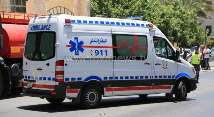 وفاة طفلة دهسها والدها بالخطأ في الرصيفة