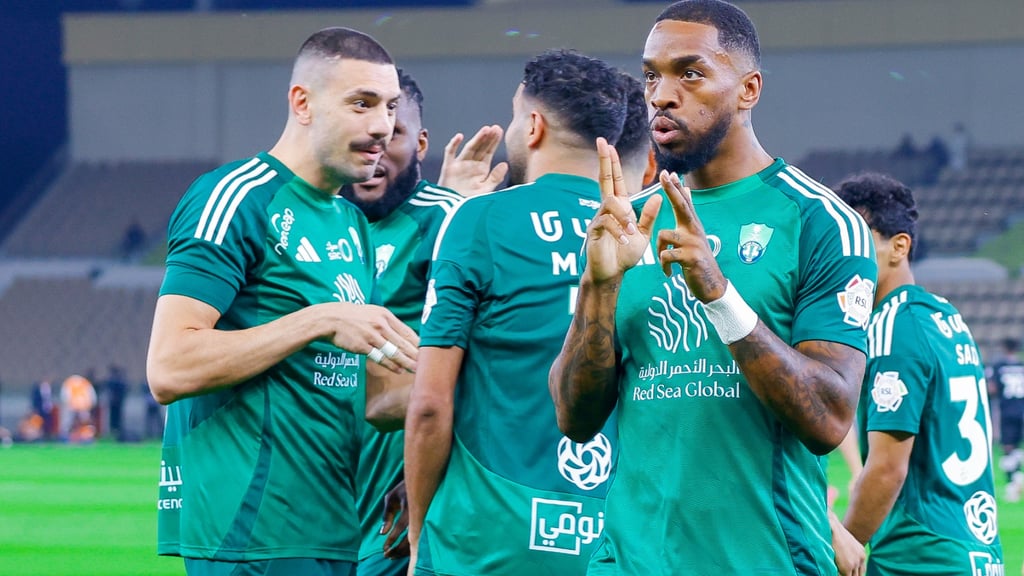 مهاجم الأهلي الإنكليزي إيفان توني يدخل تاريخ الدوري السعودي 
